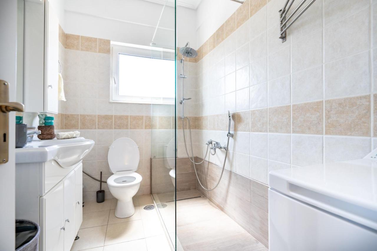 Koropi 3 Bedroom Apartment 4 Pers Εξωτερικό φωτογραφία