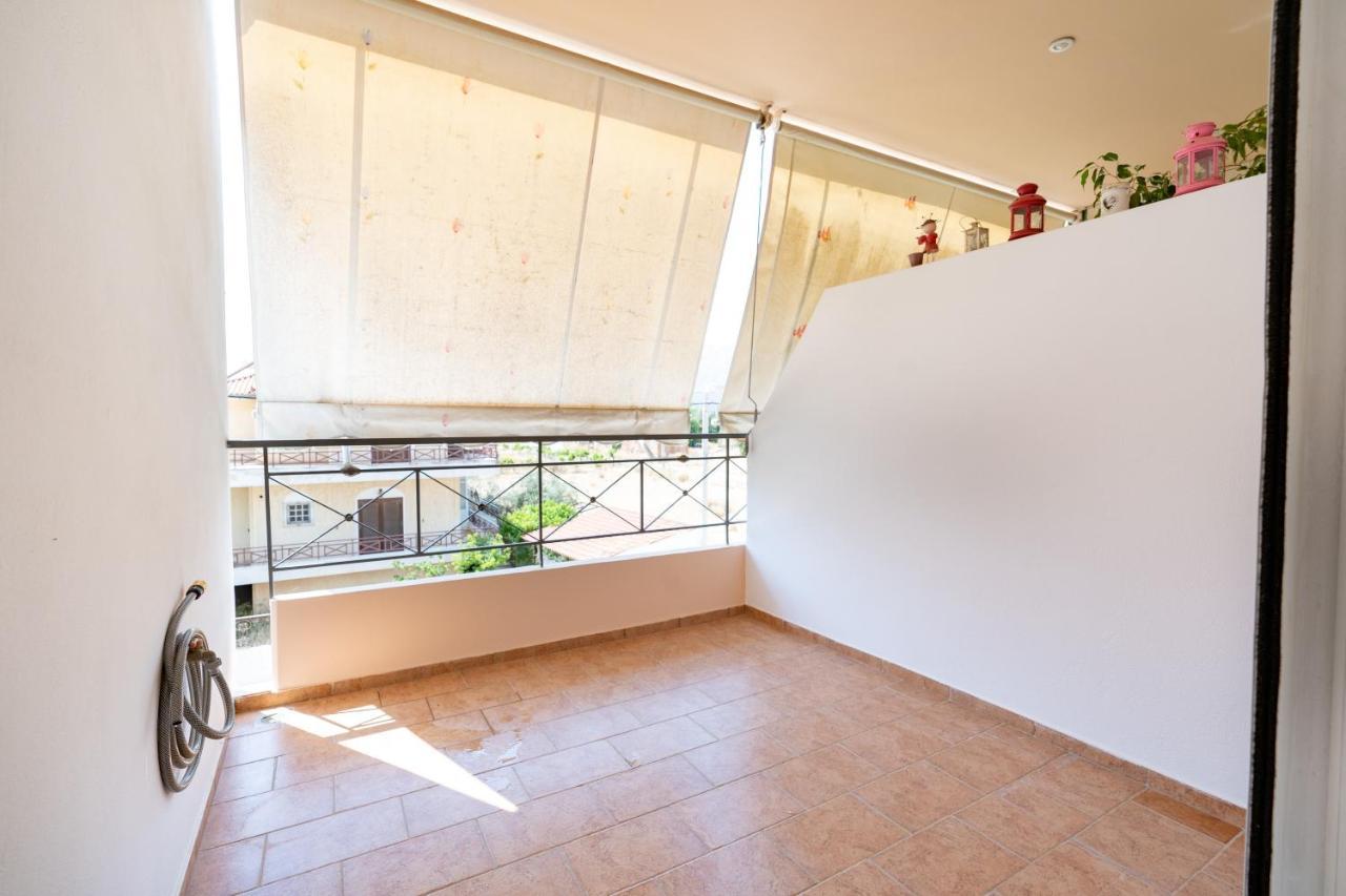 Koropi 3 Bedroom Apartment 4 Pers Εξωτερικό φωτογραφία