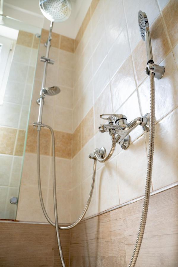 Koropi 3 Bedroom Apartment 4 Pers Εξωτερικό φωτογραφία