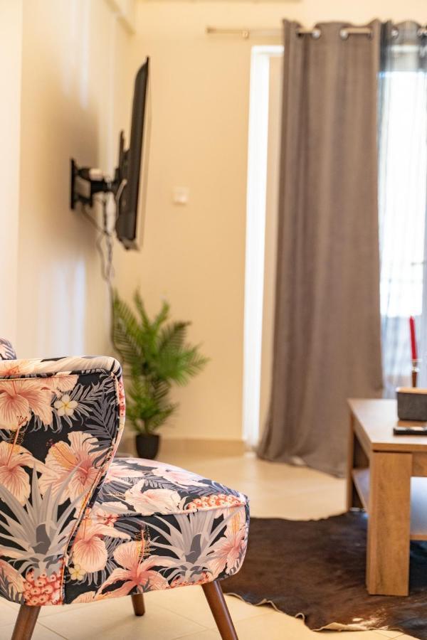 Koropi 3 Bedroom Apartment 4 Pers Εξωτερικό φωτογραφία