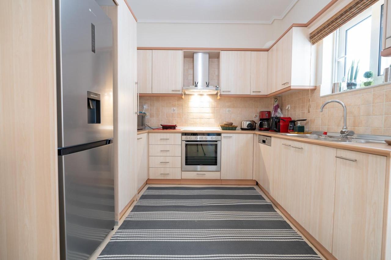 Koropi 3 Bedroom Apartment 4 Pers Εξωτερικό φωτογραφία