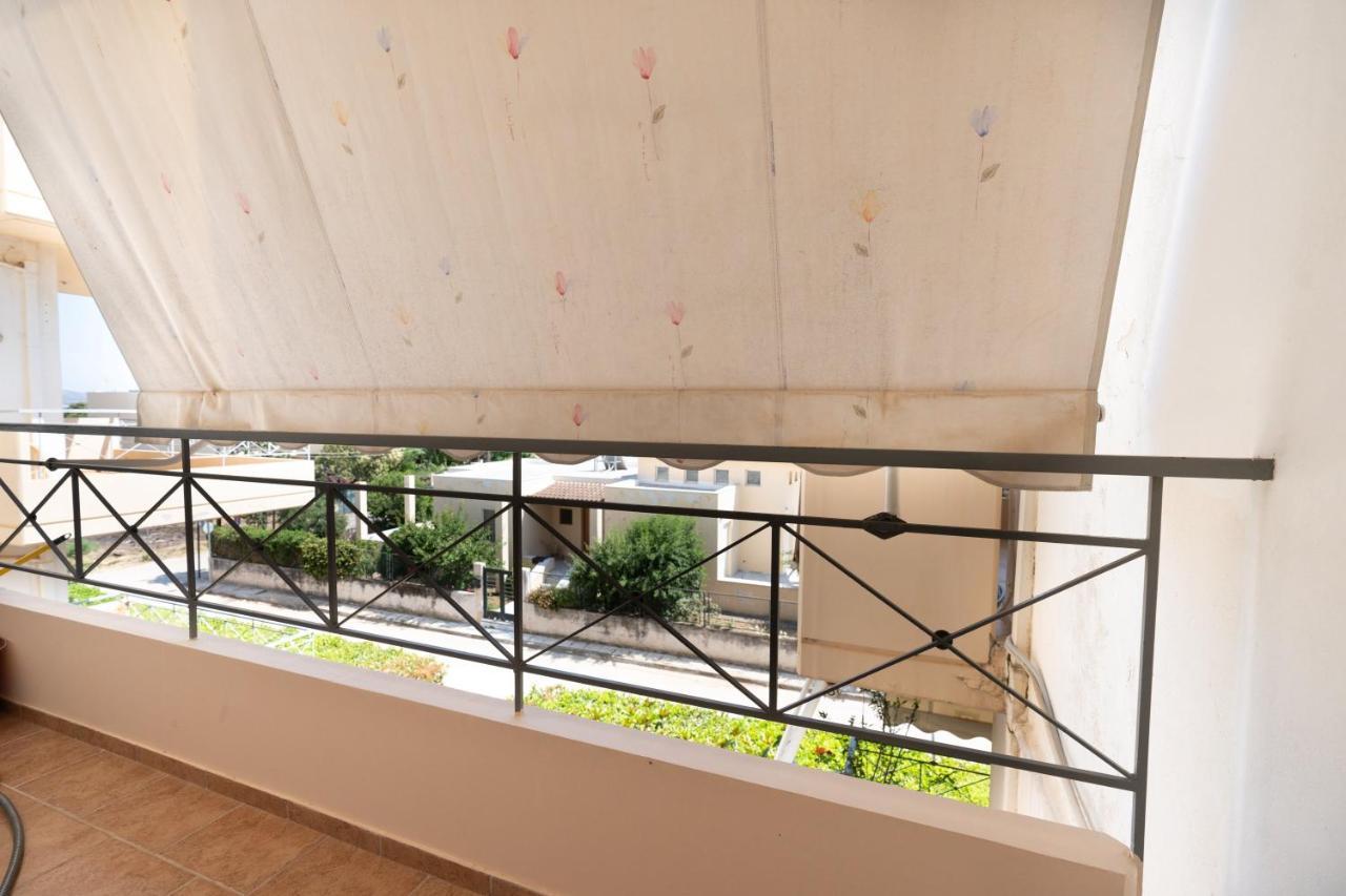 Koropi 3 Bedroom Apartment 4 Pers Εξωτερικό φωτογραφία
